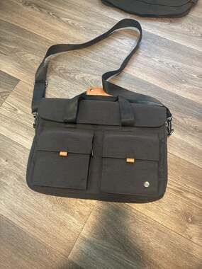 PKG Richmond 10L Slim Laptop Messenger Bag - Fits up to 16-Inch Laptops